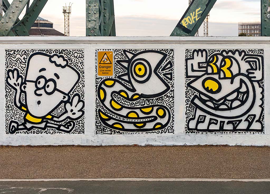 mr-doodle-regents-park-road-